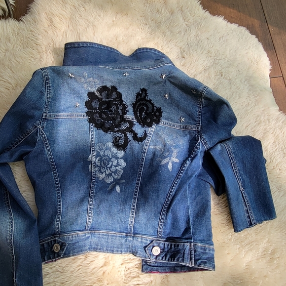 Jean jacket - Picture 5 of 5